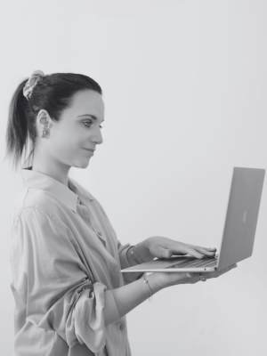 Στέλλα Τσιούλη